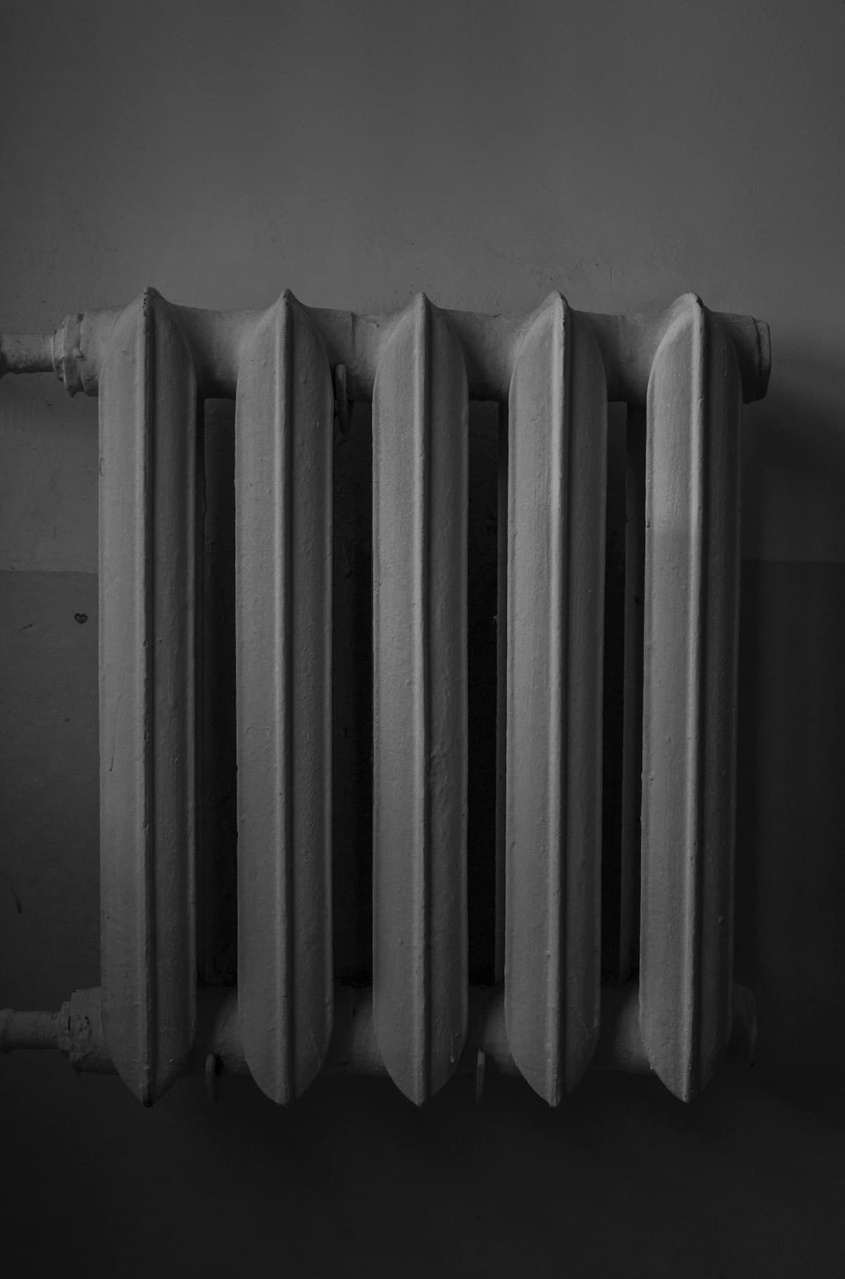 Radiateur mural dans un logement